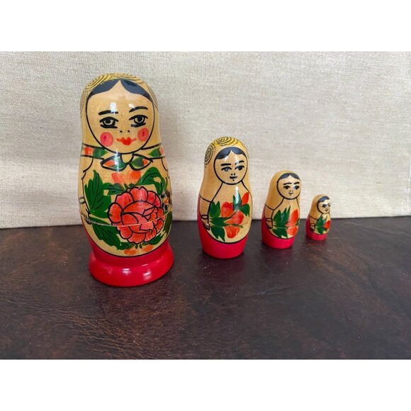 4 new Russian Nesting dolls Vintage from 1970s - Picture 3 of 4